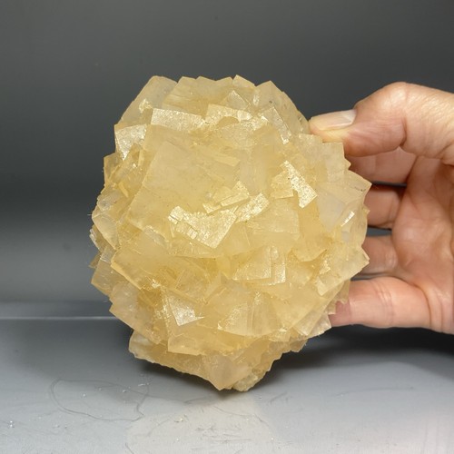 Rocks orange halite - "orange",